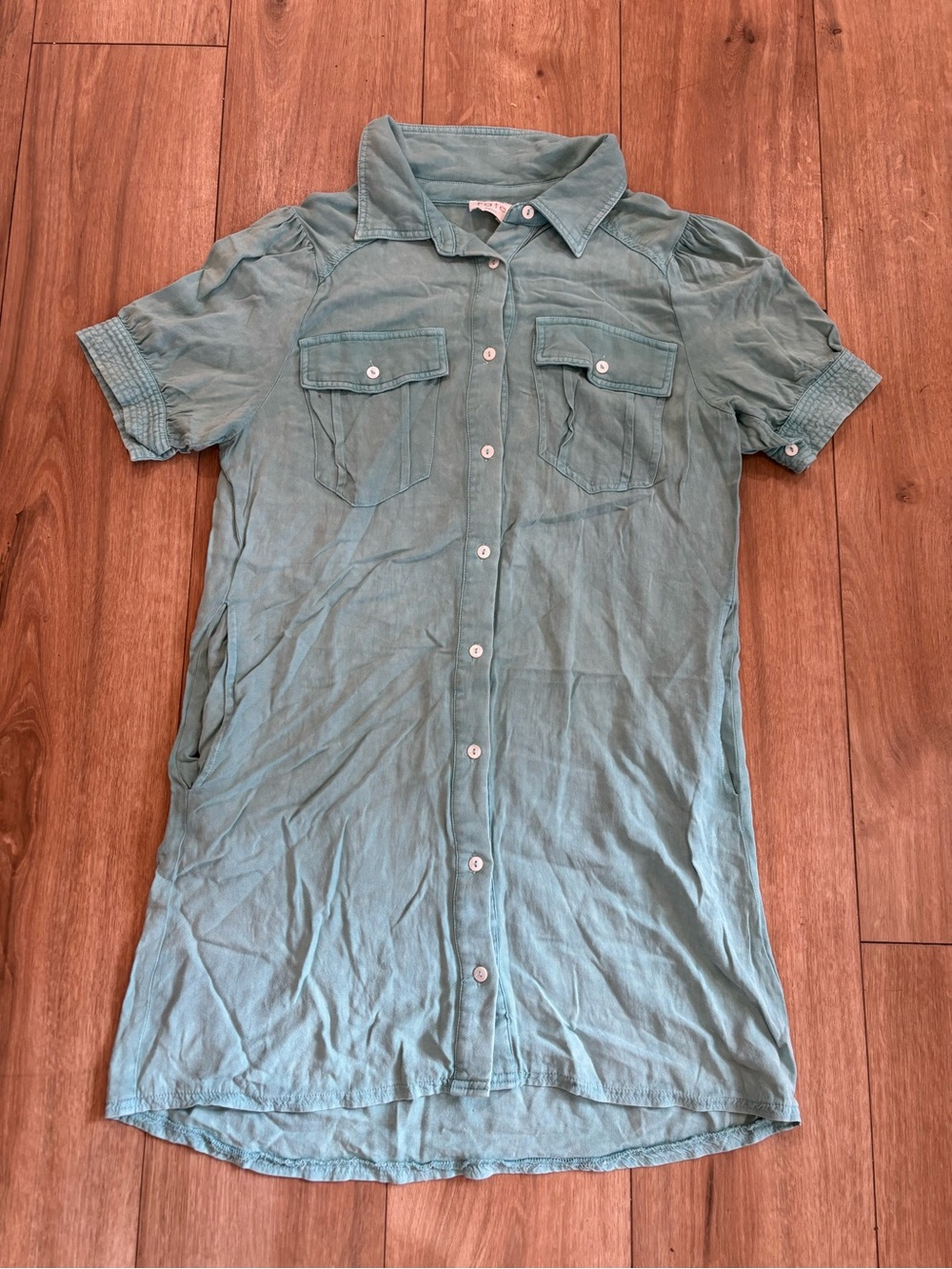 Women’s Fate Light Teal Short-Sleeve Button-Down Shirt
